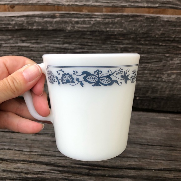 Pyrex Old Town Blue Onion coffee mug tea cup Vintage Vtg retro winter favourite - Picture 5 of 7
